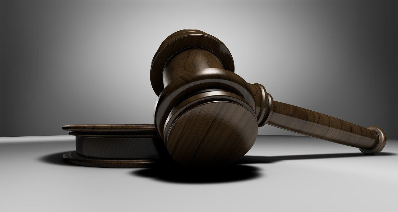 20211120-153112judge-3665164_1280