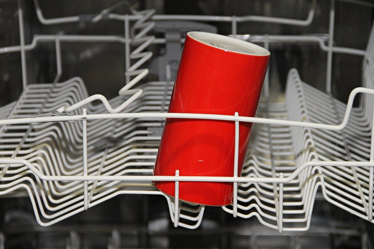 20211204-154205dishwasher-3186136_1280