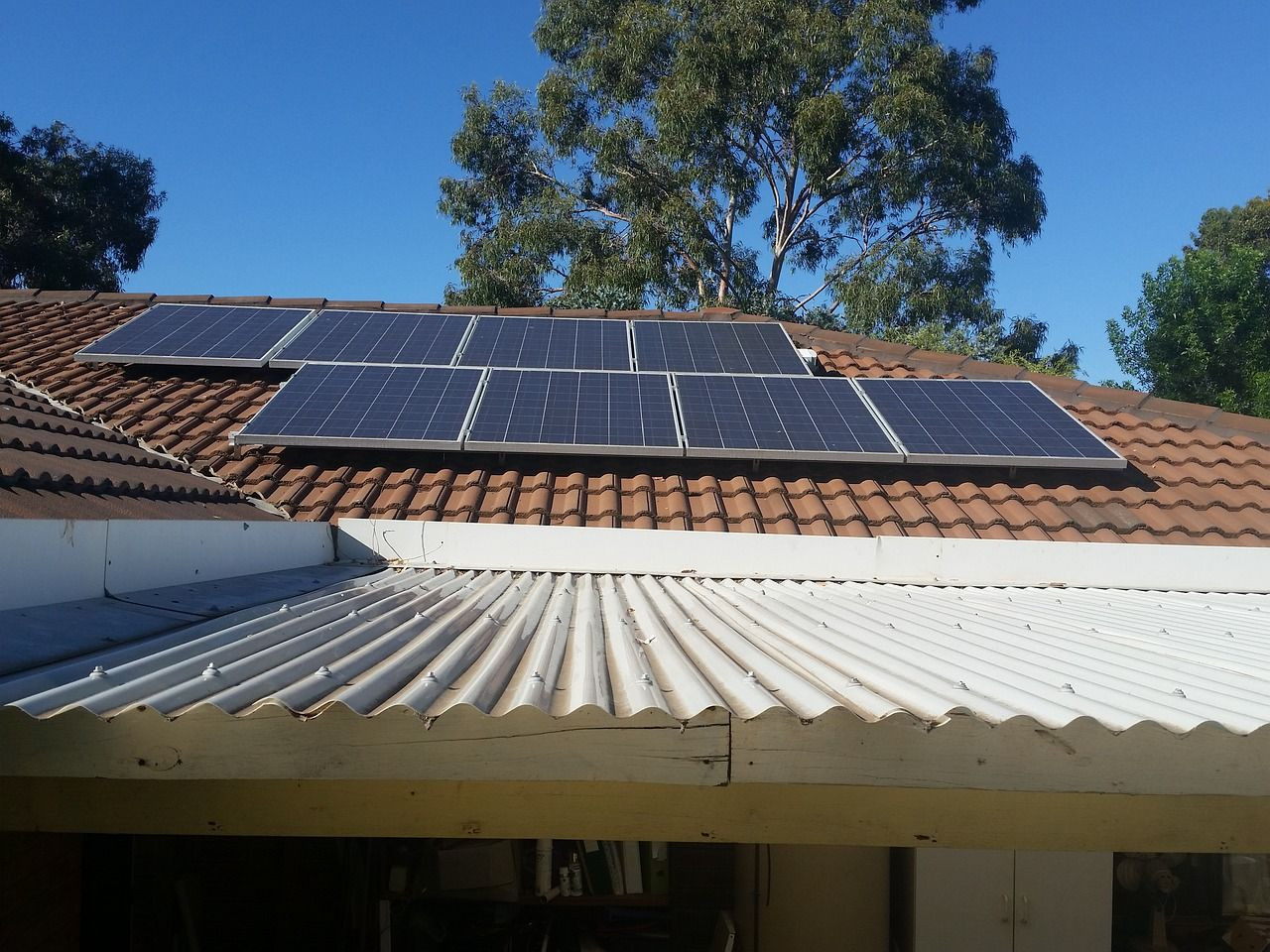 solar-panels-gd4d508829_1280