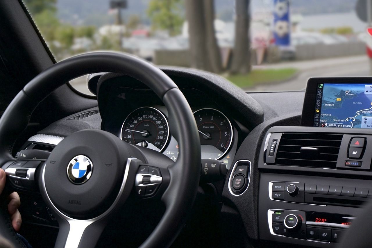 car-1281640_1280-1