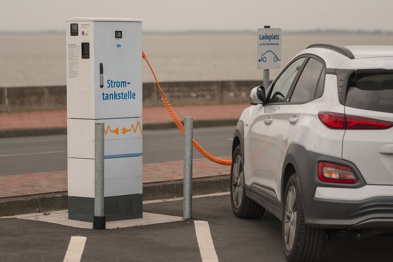 Elektrodienstwagen: Aufladen im Betrieb und zuhause Teil 4