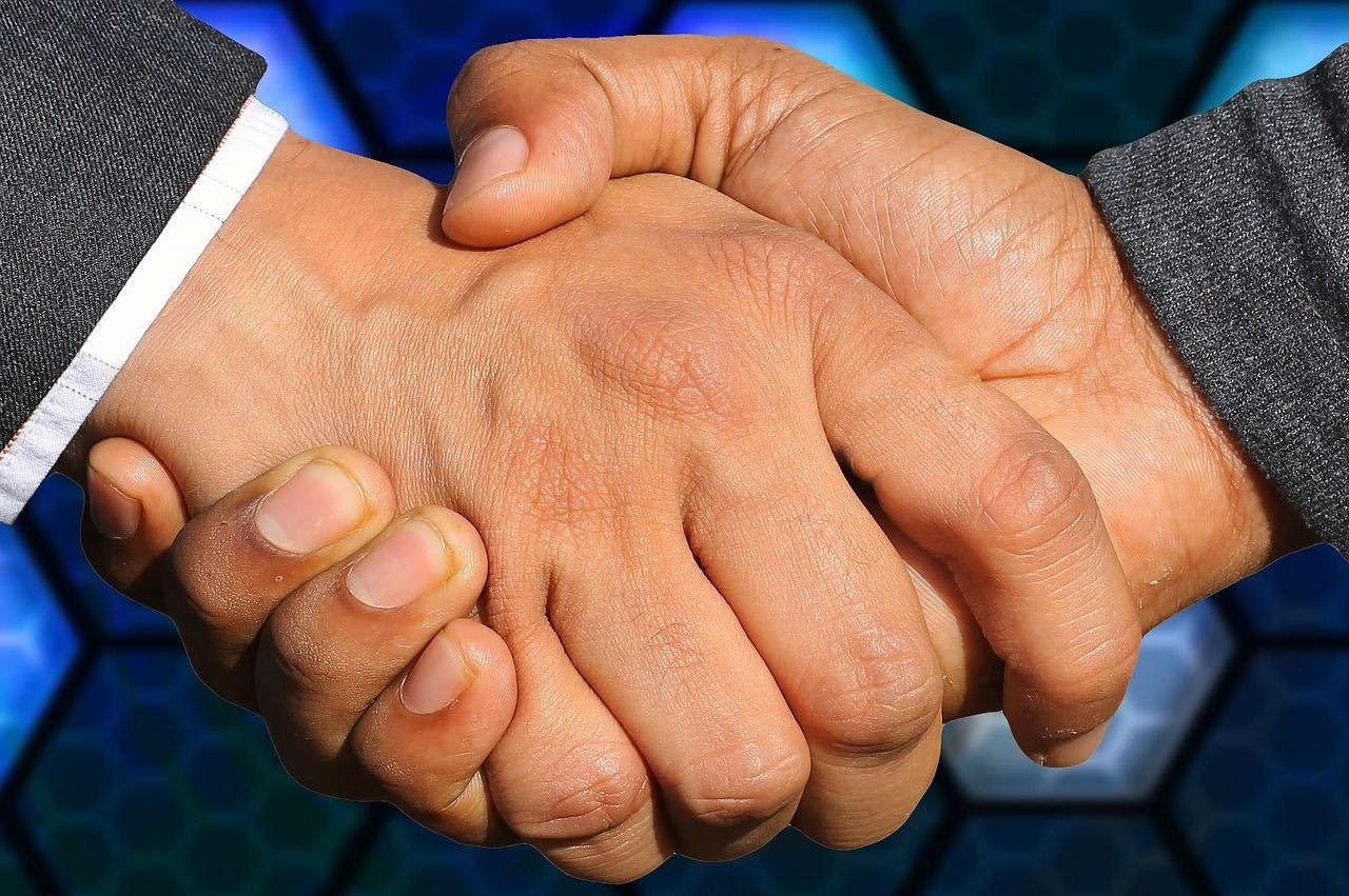 Neue Gesellschafter in GmbH aufnehmen: Steuerstrategien und Fallstricke