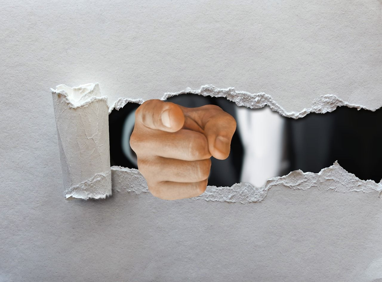 Steuerneutrale Einbringung von asymetrischen GmbH-Anteilen in Holding